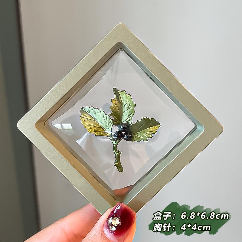 Green Plant Flower Brooch Pearl Anti-Light Pin Accessories High-End Women'S Small Fresh Suit Corsage Decoration