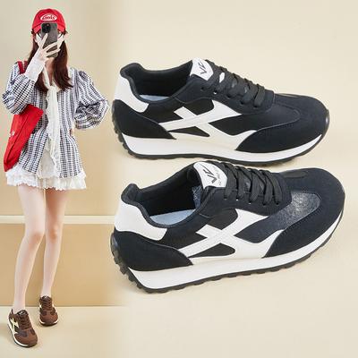 Модные женские кроссовки Модные повседневные плоские вулканизированные туфли Женские кроссовки для ходьбы на открытом воздухе Женские удобные классические дизайнерские туфли