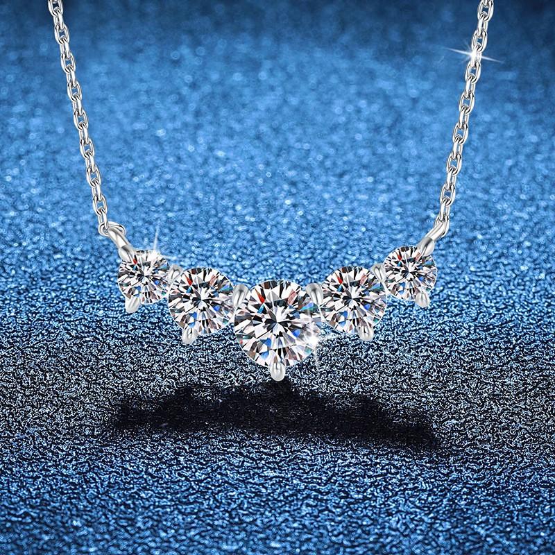 D Color Moissanite Necklace Women Smiling Face Pendant Clavicle Chain Fashion Jewelry