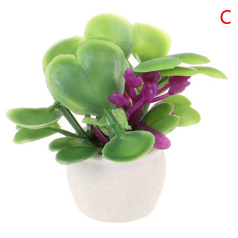 Миниатюра. Цветок в горшке в кукольный домик. 3*2.5 см