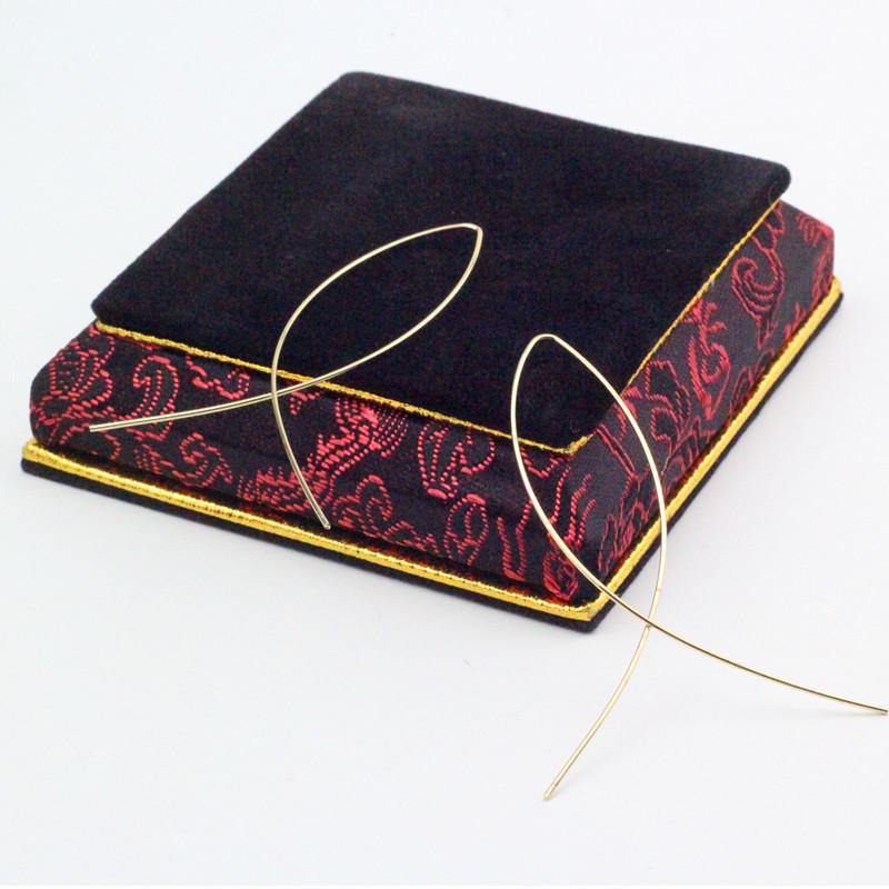 Оригинальные женские серьги