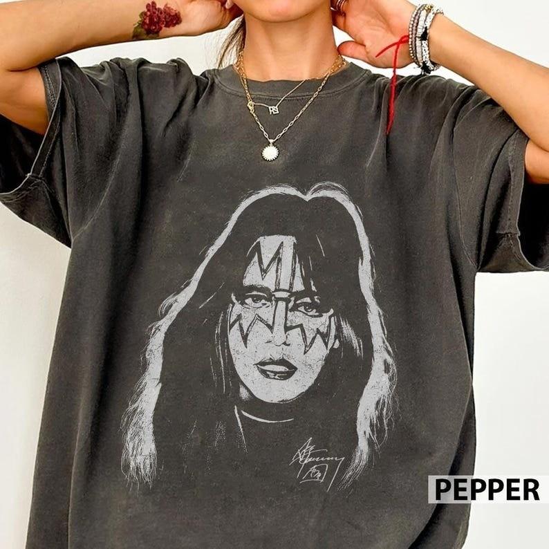 Винтажная музыкальная футболка Эйса Фрили