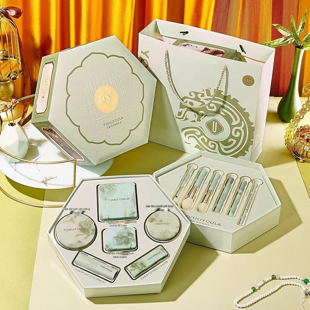 Ancient Rhyme Chinese Style Cosmetics Gift Set with Makeup Brushes