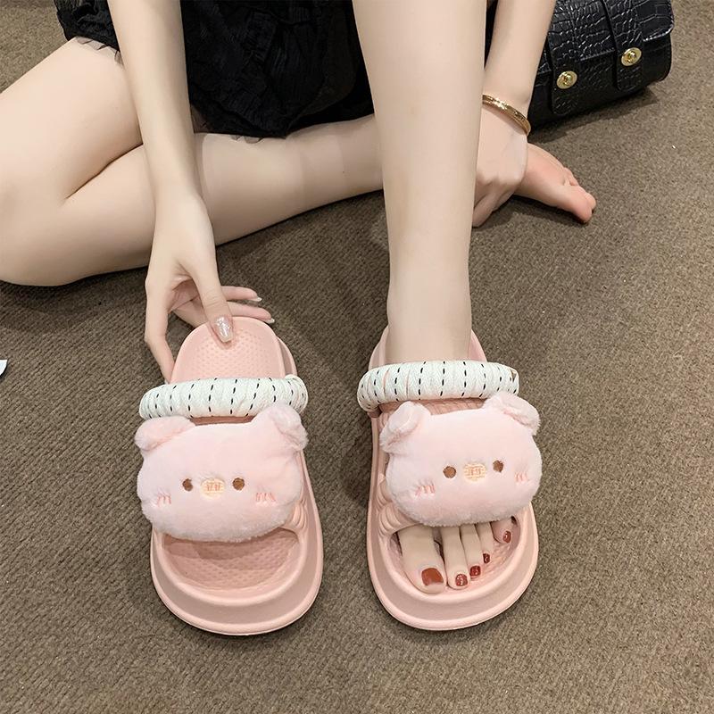 Тапочки женские милые мультяшные дизайн 2024 летние новые удобные домашние сандалии на платформе мягкие нескользящие женские туфли для ванной комнаты