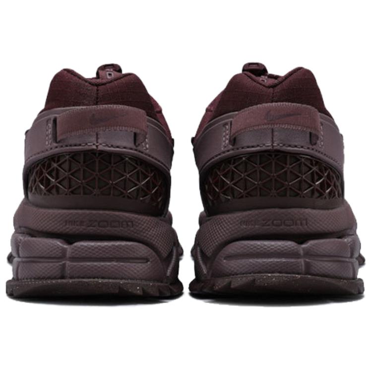 Nike ZOOM VOMERO ROAM Беговые кроссовки Женские Бордовый HQ2181-500