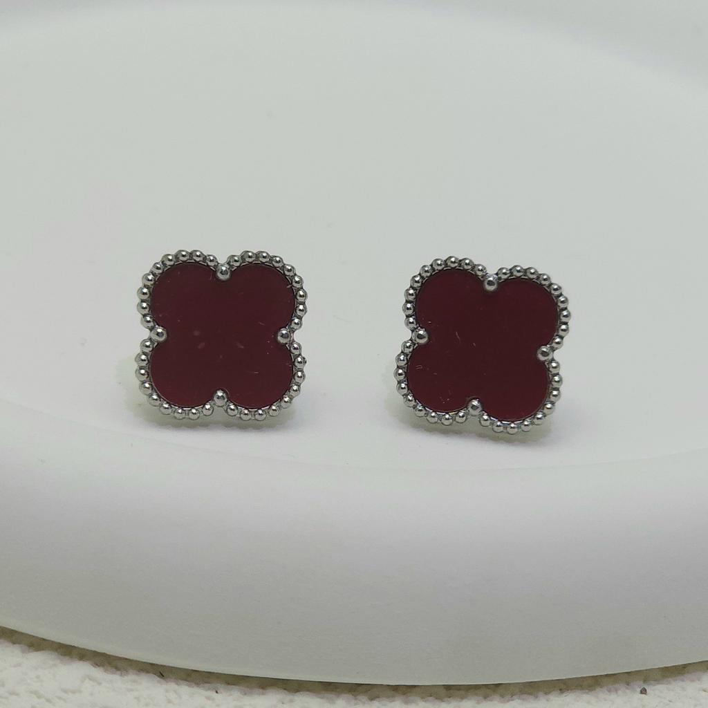 Высококачественная титановая сталь Натуральный перламутр Четырехлистный клевер Серьги для женщин 18K Модные Премиальные серьги