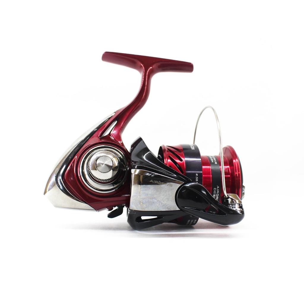 Daiwa Reel Spinning 24 Revros R LT 4000 CXH (1071)