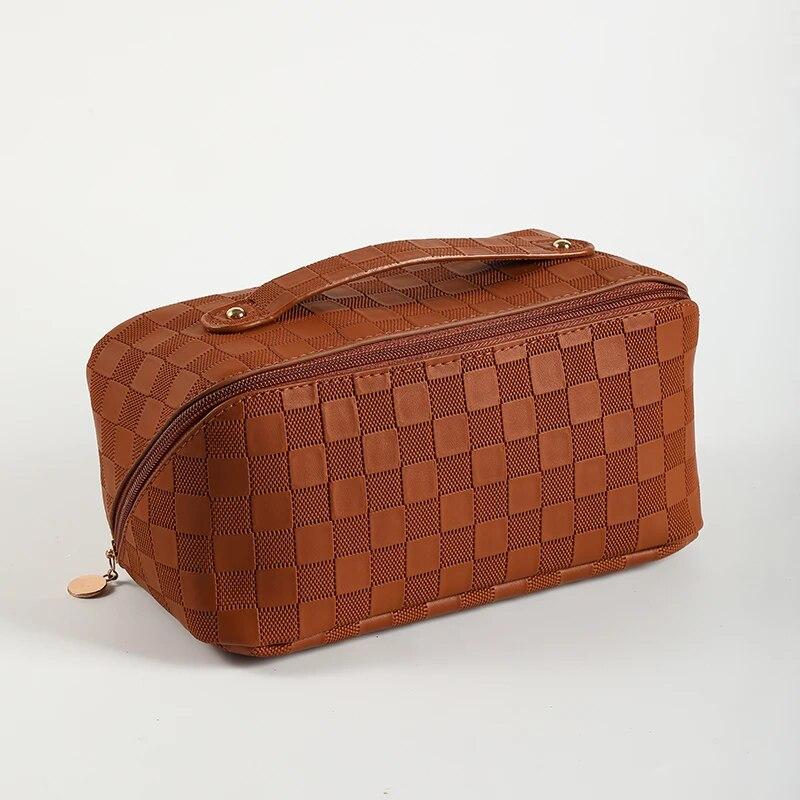 New Plaid Cosmetic Pu Bag Pillow Makeup Pouch Womens Largecapacity Luxury Wash Bag Multifunctional Travel Toiletry Kit Handbag