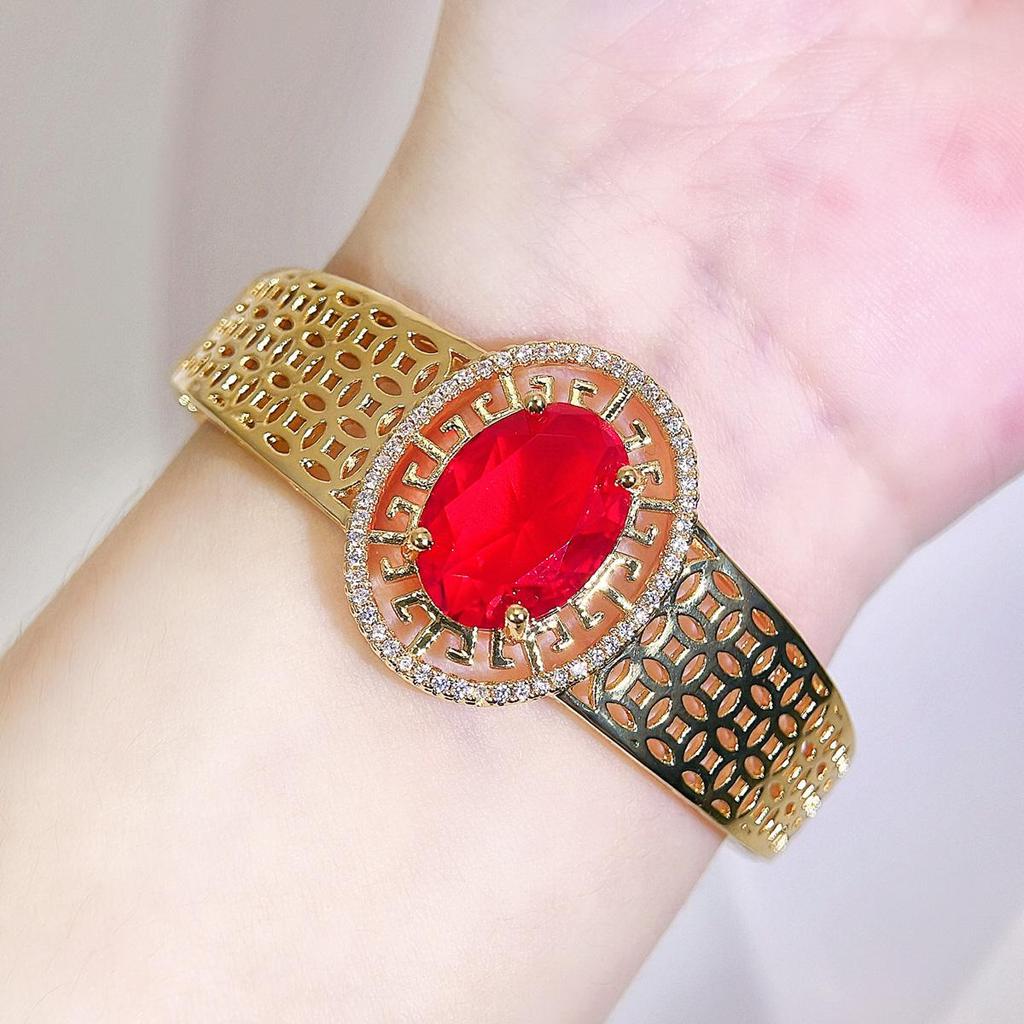 CMM Retro Palace Handmade Hollow Italian Brushed Metal Natural Green Zircon Light Luxury Wide Bracelet Bangle Hand Accessories