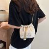New Temperament Fashionable Design Shoulder Messenger Bag Sweet Fresh Simple Texture Beautiful Bucket Bag