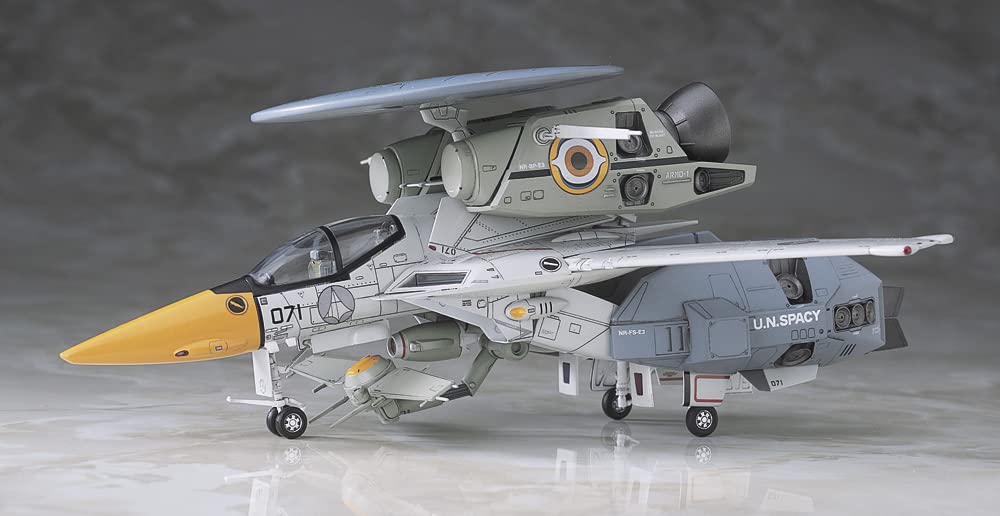 Hasegawa Macross Series Valkyrie Elintseeker Early Warning Aircraft VE-1 Two-Seat #M8