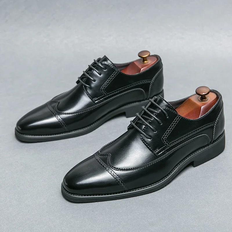 Белые броги Свадебная обувь Модное формальное платье Мужская деловая кожаная обувь Черный костюм Офисная обувь Оксфорды Британский стиль Обувь для мужчин
