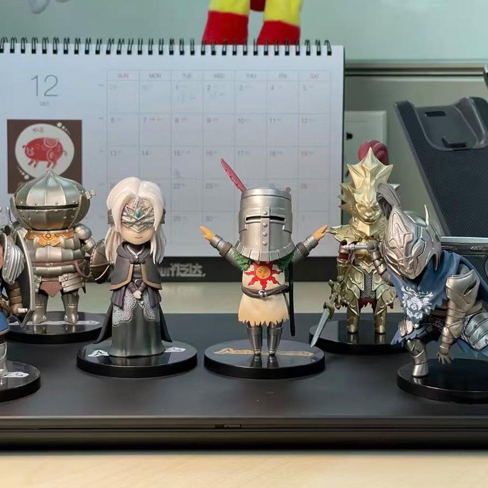 Новая Q-версия Dark Souls Аниме Фигурка Действия Солер Арториас Орнштейн Хранительница Огня Кукла Аниме Фигурка Модель Игрушки для Мальчика Подарки