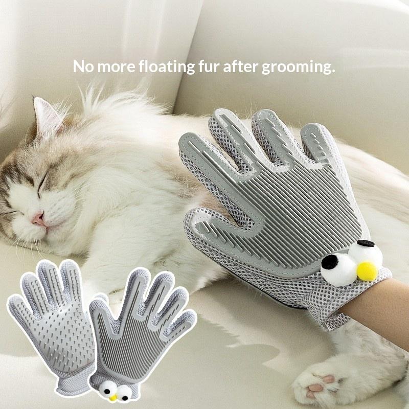 Pet cleaning gloves, cat hair combs, petting brushes for removing loose fur, dog bathing supplies and other pet products