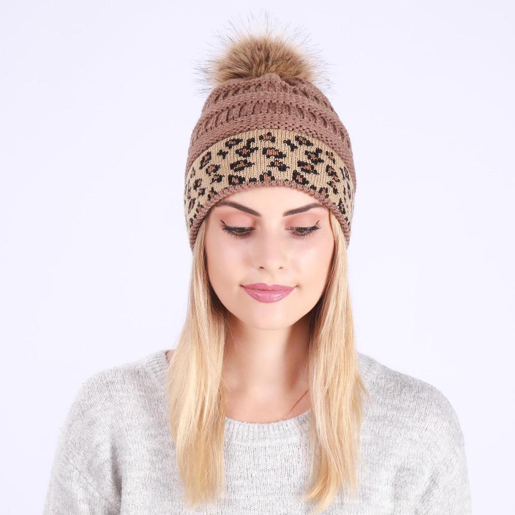 Осенне-зимняя женская утепленная вязаная шерстяная шапка с леопардовым ворсом