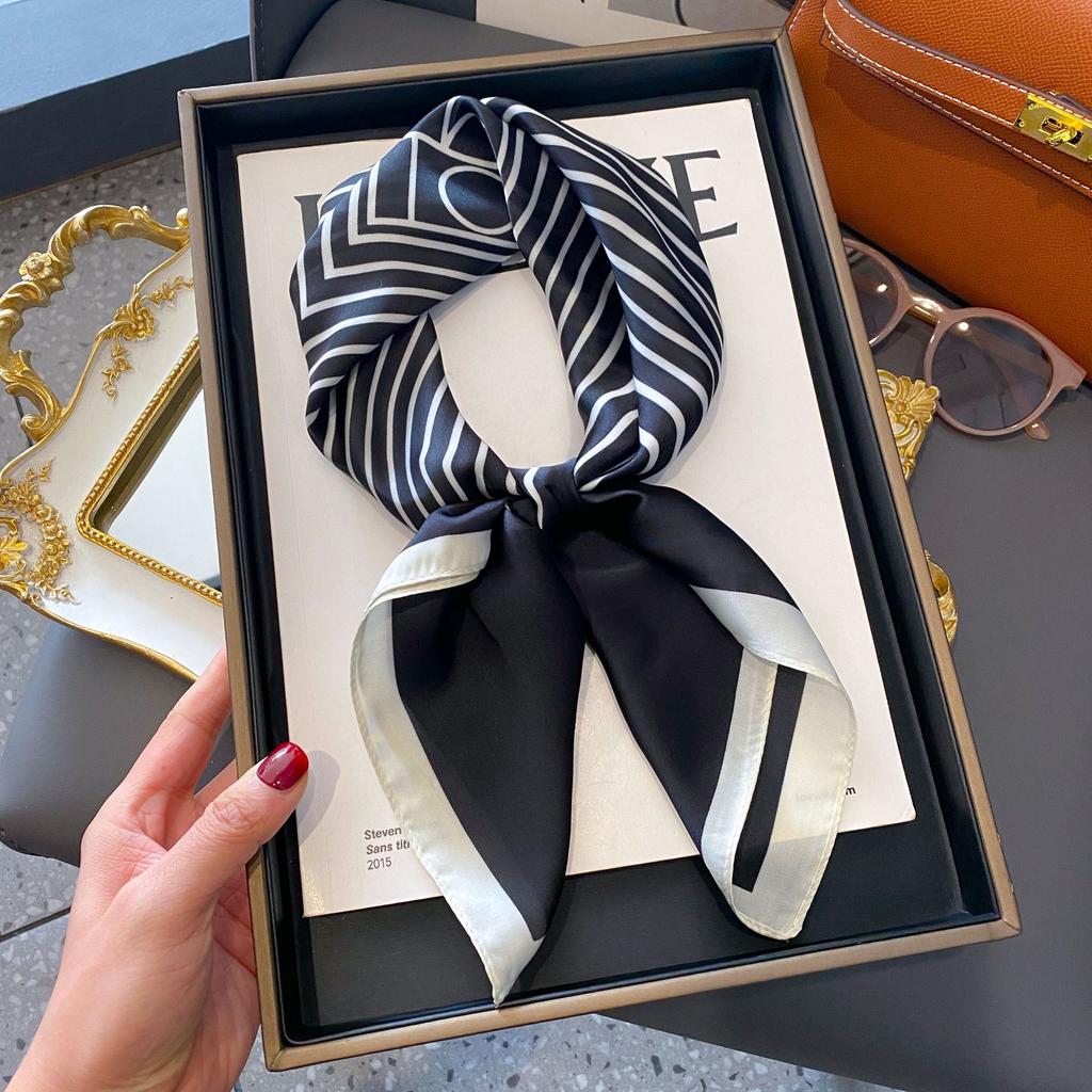 Small Silk Scarf Women'S Versatile High-End Decorative Square Scarf Professional Small Scarf Simulation Silk Korean Version Streamer Bag