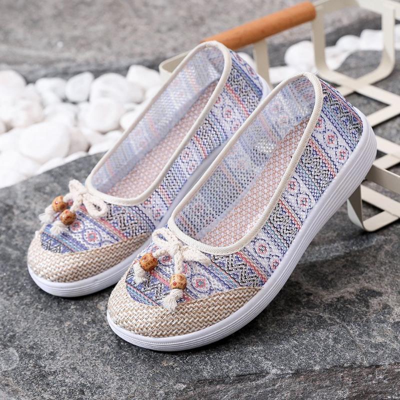 Hollowed Out Cloth Shoes Women Soft Bottom Anti Slip Flat Bottomed Mother Shoes Ventilation Work Shoes Retro Ethnic Style Simple Casual