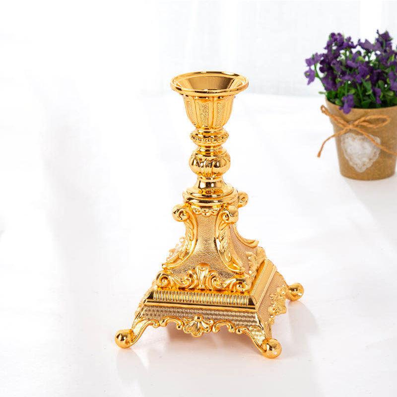 Iron Art Candlestick Decorative Metal Desktop Ornaments European Style Ambience Single Headed Wedding Home Decor
