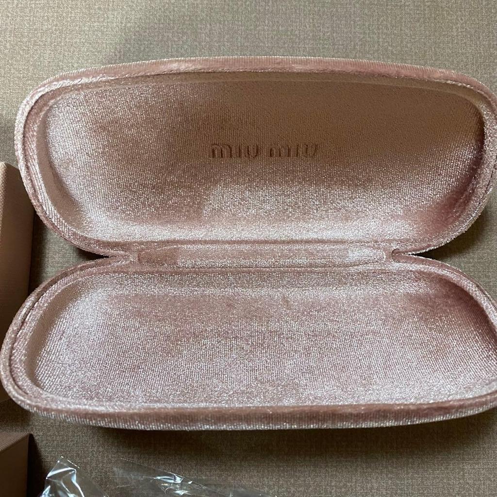 Б/у [Новые и неиспользованные] Оригинальные очки miumiu Regard