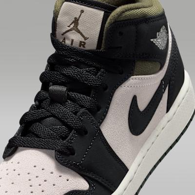 Jordan 1 Mid Off Noir Medium Olive (GS)