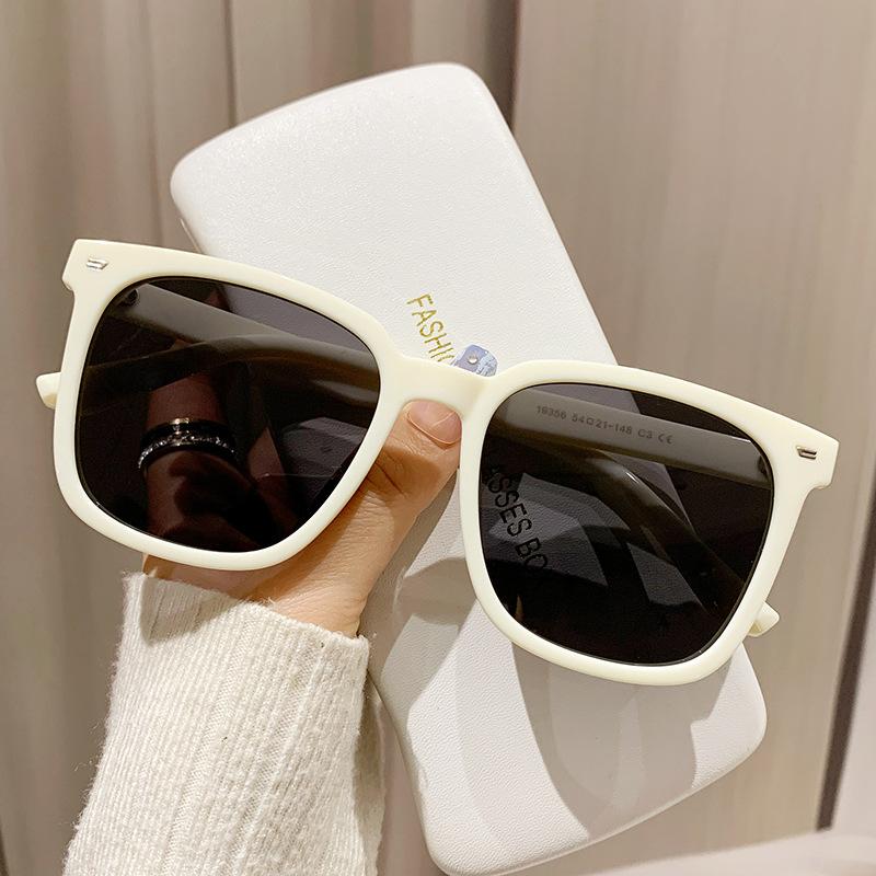 New TR polarized sunglasses fashion men's and women's high-end trend rice nail sunglasses Korean retro
