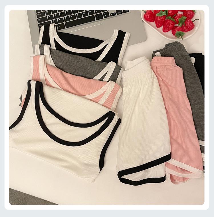 Летний женский пижамный комплект в корейском стиле: Жилет и шорты из модала с нагрудными накладками, подходят для ношения в помещении и на открытом воздухе