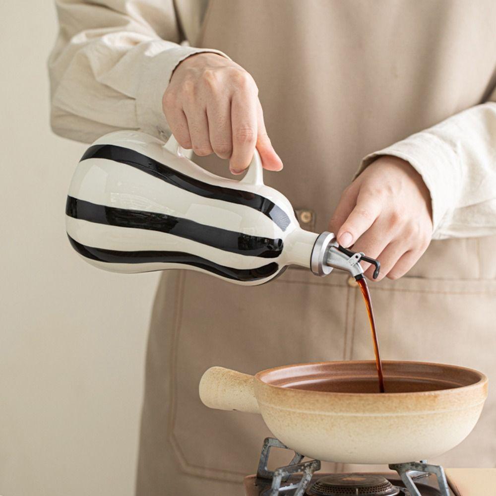 Nordic Style Ceramic Oil Bottle Hand-drawn Stripes Olive Oil Jug Cooking Equipment