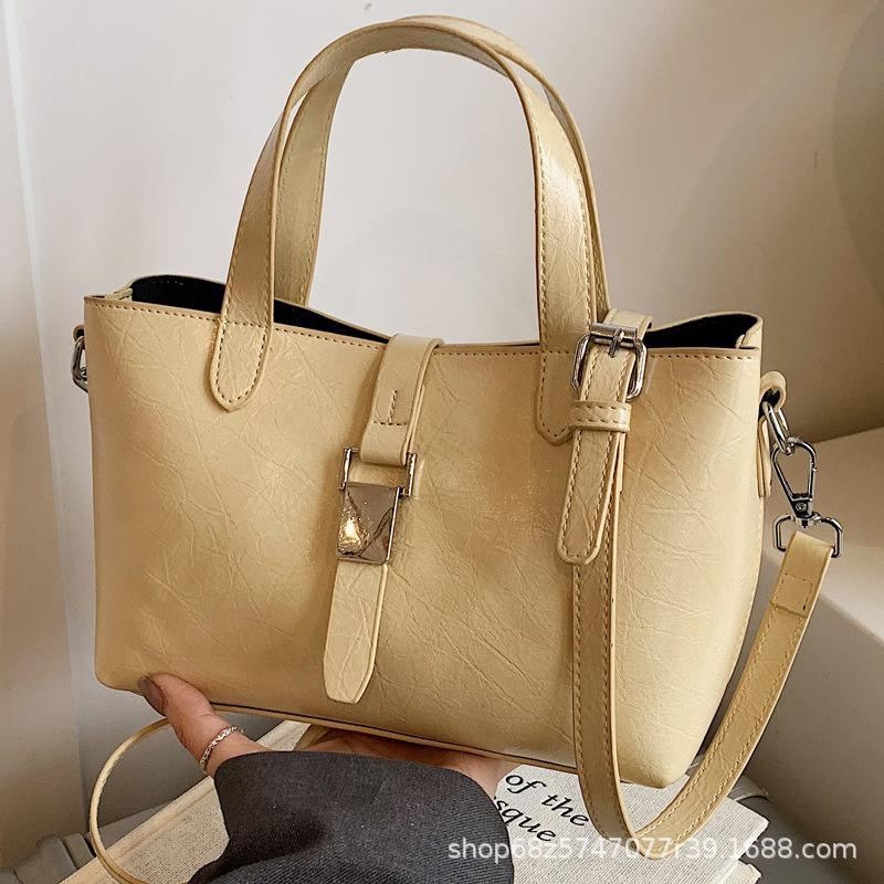 Niche Design Portable Bucket Bag Women's 2025 New Fashion and Versatile Commuter Bag High-end One-shoulder Crossbody Bag