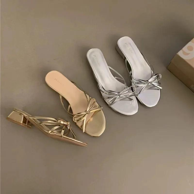 Женские тапочки с бантом на ремне, летняя новая модная обувь 2024 года для женщин, открытые тапочки на толстом каблуке, женские уличные тапочки Zapatillas Mujer