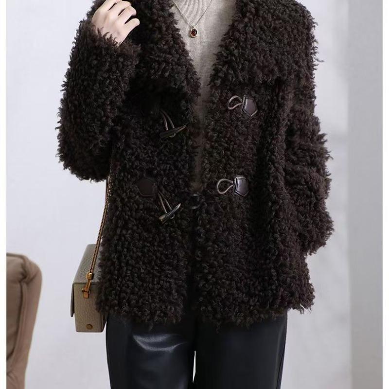 Новая гранулированная меховая куртка короткая из стриженой овечьей шерсти осенне-зимняя женская меховая цельная куртка