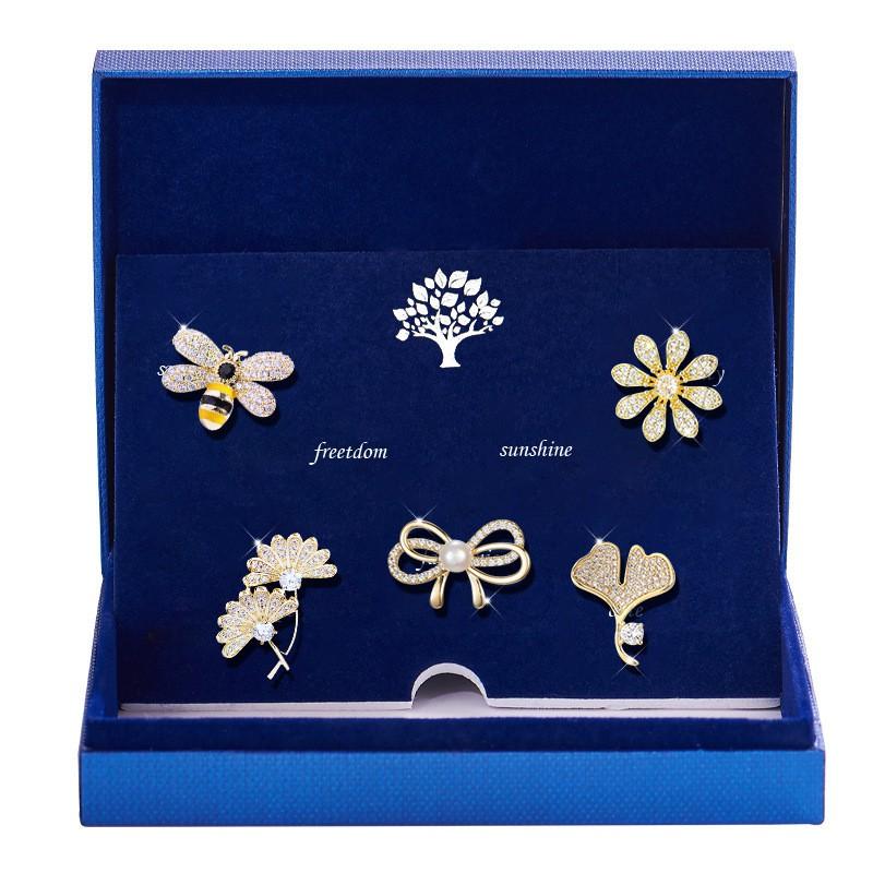 Elegant Womens Alloy Brooch Set With Leaf Design Gold-Tone Floral Pin Blouse Dress Accessory Gift Girlfriend