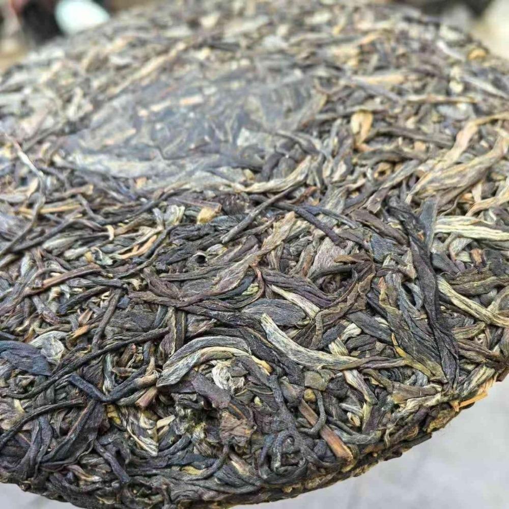 2021 Daxueshan Raw PuErh Spring Tea Cake 357g Aged Ancient Tree Yunnan Qizi