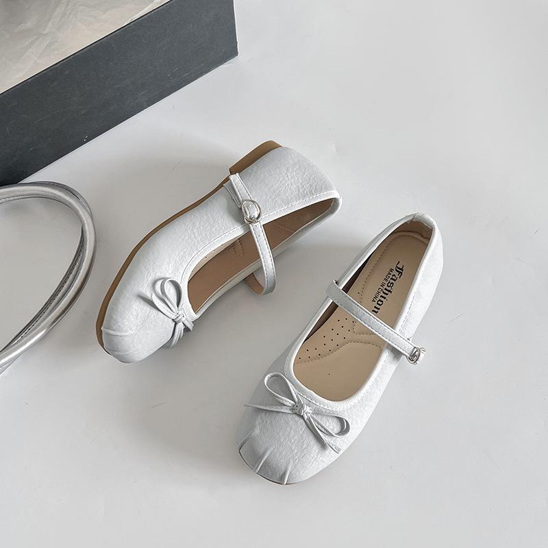 Балетки серебристые маленькие кожаные женские 2025 лето новые модели с юбками, вечерние туфли на плоской подошве красивые Мэри Джейн одинарные туфли