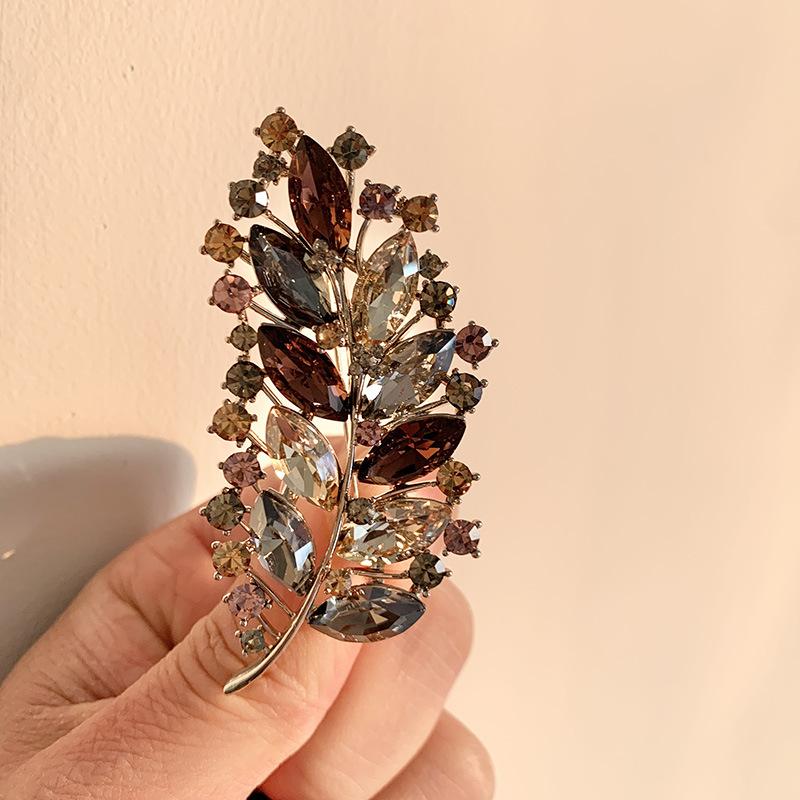 Senior Brooches Flower Leaf Brooch Pins for Women Suit Pendant Fashion Brooches Jewelry