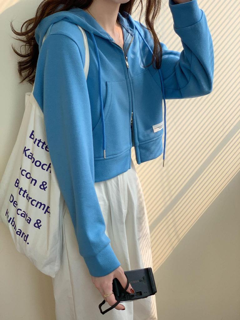 Женская розовая короткая толстовка с капюшоном на молнии - повседневный нишевый дизайн весна/лето