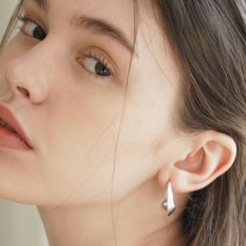 cotoit Big Shell Earrings