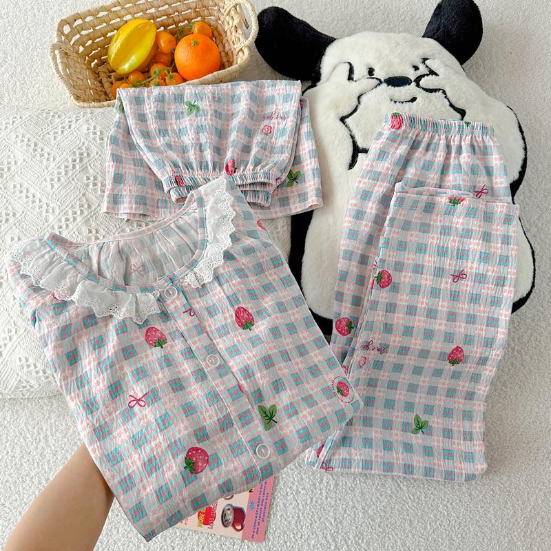 Cute Strawberry Pajamas Women'S Summer Short-Sleeved Cloud Cotton Round Neck Lace Loungewear Three-Piece Set