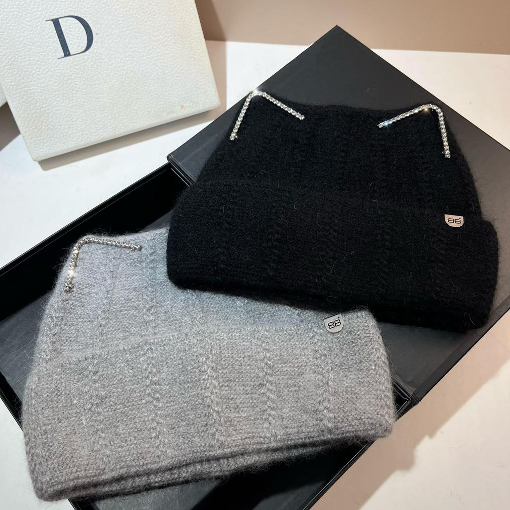 Paris Design Personality Niche Cute Ears Knitted Hat Russian Winter Outdoor Warm Rabbit Hair Hat