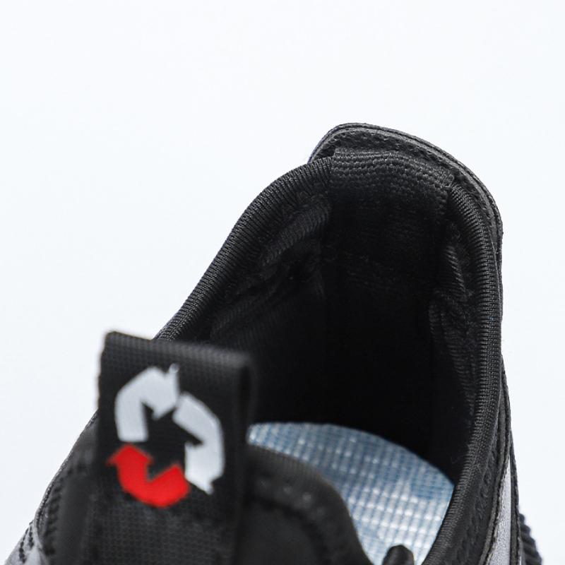 Новые модные трендовые кроссовки для мужчин