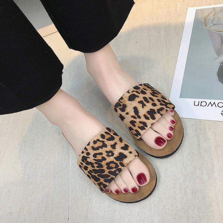 Новые женские тапочки с леопардовым принтом, женские повседневные сандалии, женские шлепанцы, летняя пляжная обувь, женские шлепанцы на плоской подошве с блестками золотого цвета