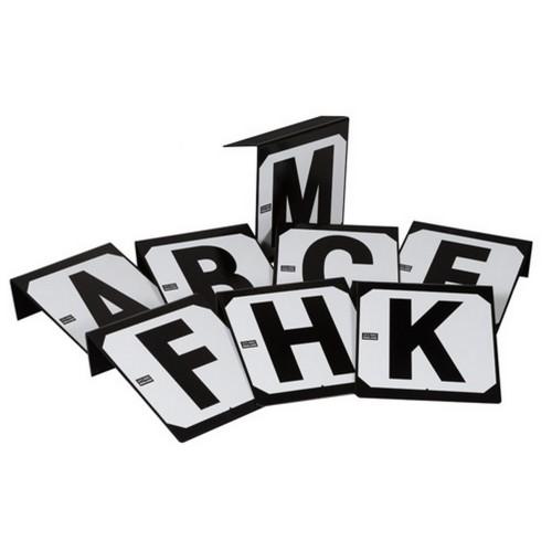 Stubbs Буквы из стальной пластины с винтами