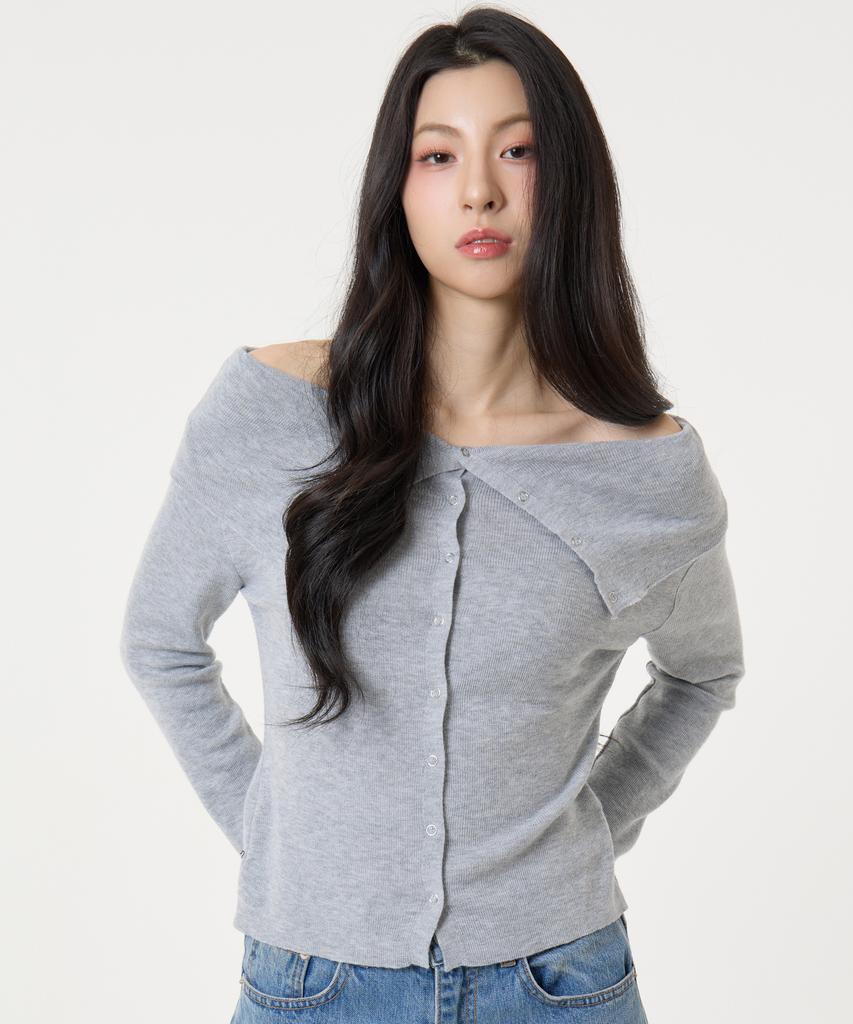 UNKNOWN PLANET Ring Snap Off-Shoulder Long Sleeve Knit Top Gray