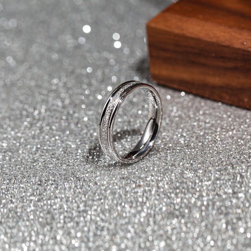 Кольцо из розового золота 2025 года с матовым покрытием — простой корейский стиль для студенток из титановой стали