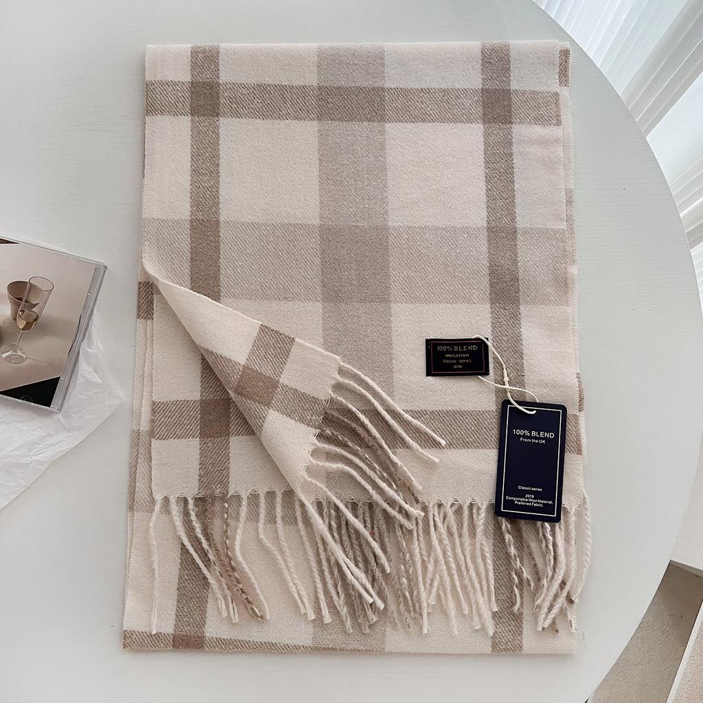 Chic Design Soft Warm Women Scarf Autumn Winter Classic British Imitation Cashmere Muffler Men Plaid Thermal Tassel Shawl Couple