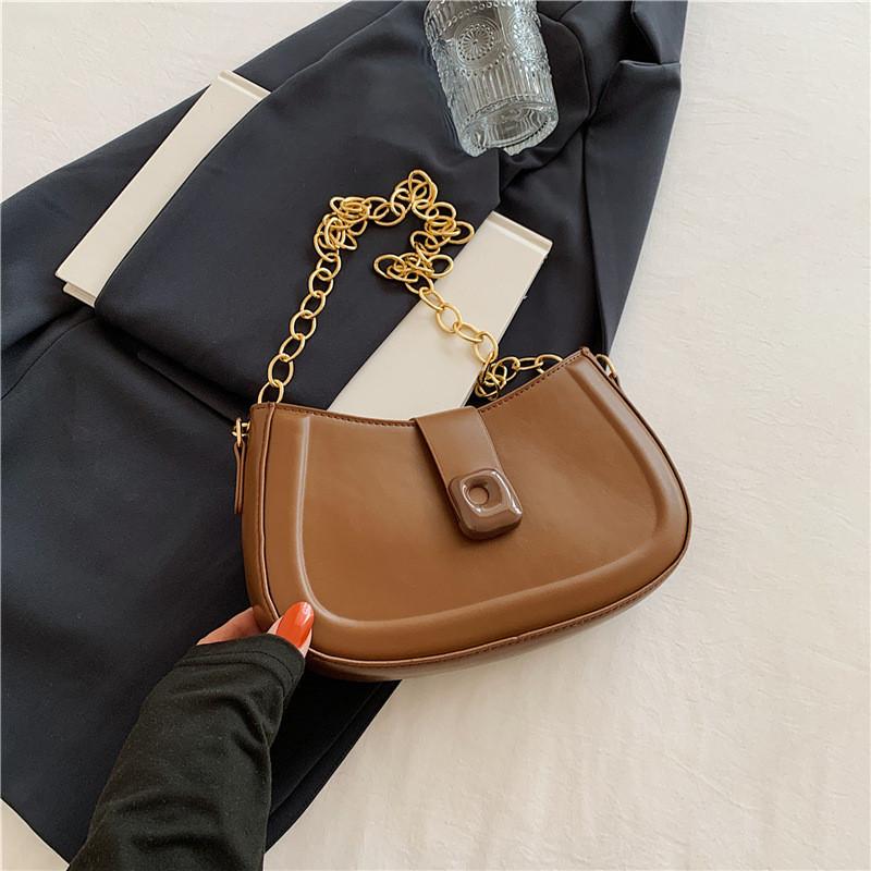 Fashionable Crescent Shoulder Bag Trendy Street Style Pu Leather Medium Size
