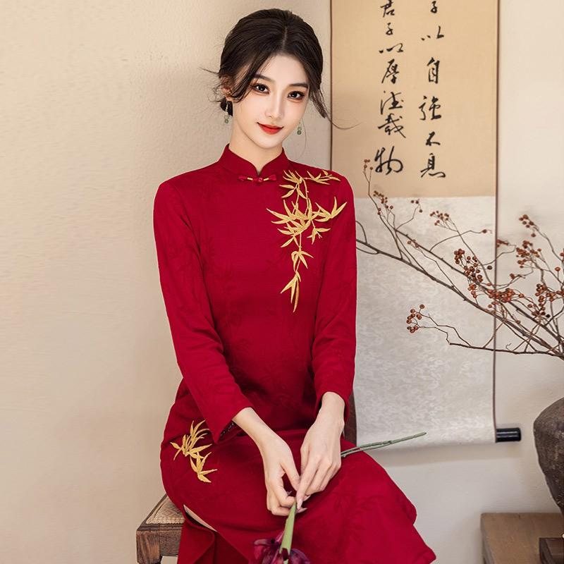 Womens Long Sleeve Winter Cheongsam Dress Red Beige Chenille Jacquard Warm Lined Vintage Style Full Length
