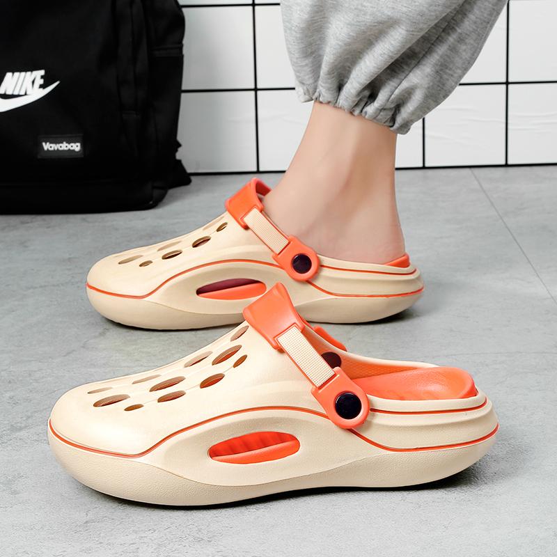 Men's Summer Clogs Wear-Resistant Non-Slip Soft-Soled Comfortable Beach Shoes Outdoor Sandals Soft Sole