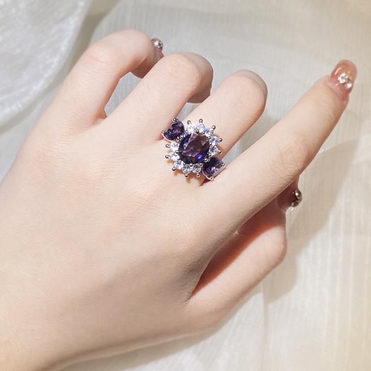 Simple and Sweet Diamond Encrusted Ring Lady Micro Encrusted Zircon Ring Woman