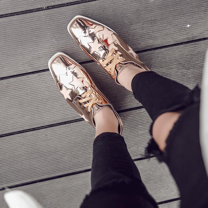 2024 Туфли для торта на толстой подошве со шнуровкой и наклонным каблуком в звездном стиле на высоком каблуке с квадратной головкой, водонепроницаемые туфли на платформе с глубоким вырезом, женские туфли, высота HZB