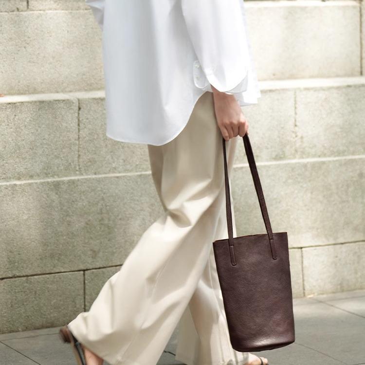 Сумка на плечо из кожи с меховым цветком - Ретро-кожа растительного дубления